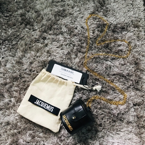 Jacquemus Handbags - ✨SOLD✨ Jacquemus ‘le vanity’ chain bag